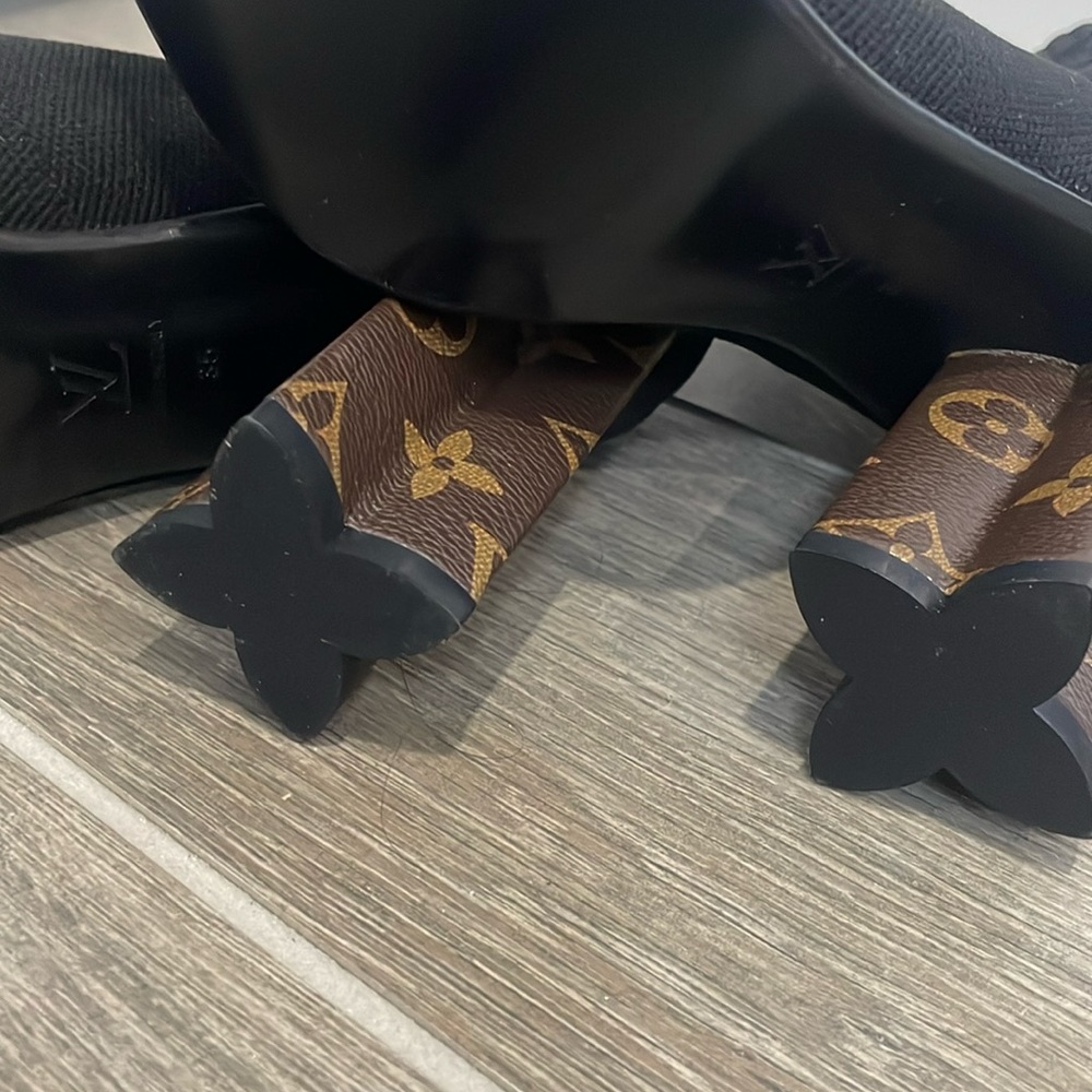 🖤NWOB🖤Authentic LOUIS VUITTON SOCK BOOTS. Size:IT35/US5 - Picture 6 of 6